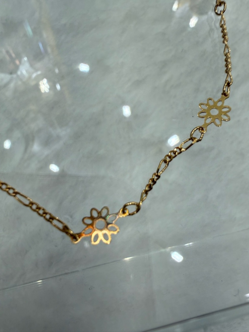 Avon “Golden Classics” 3-piece anklet set (gold tone) NIB - Picture 8 of 11